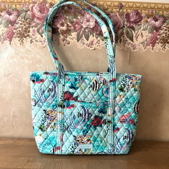 Vera Bradley Small Vera Tote in Antilles Treasure - Picture 11 of 13